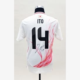 サッカー直筆サイン入りユニフォームを販売 - THE DUGOUT