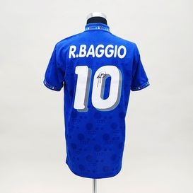サッカー直筆サイン入りユニフォームを販売 - THE DUGOUT