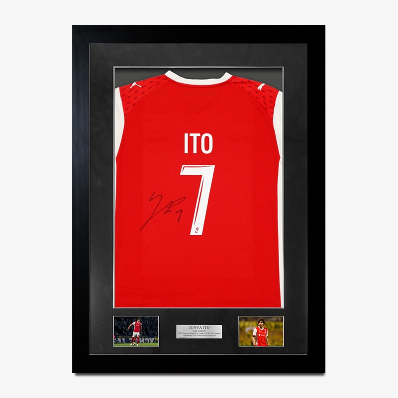 伊東純也 直筆サイン入りスタッドランス25/26ホームユニフォーム特製