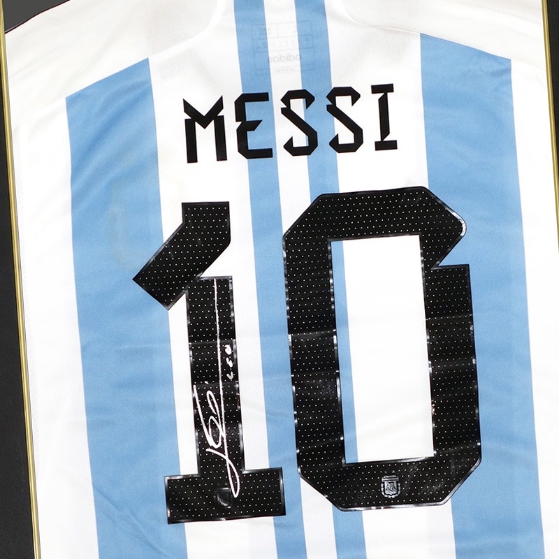 ��å�ľɮ���������ꥢ�를�������ɽ2022�ۡ����˥ե����������ե졼�� (�辡��ǥ�)