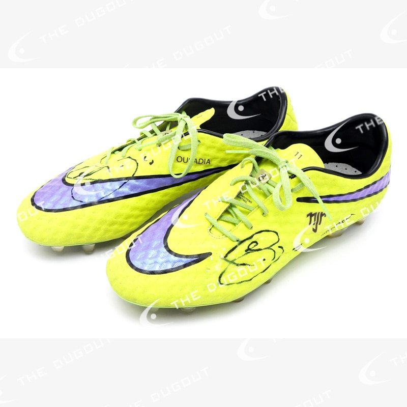 ネイマール直筆サイン入り実使用14/15スパイク (ナイキ ハイパー