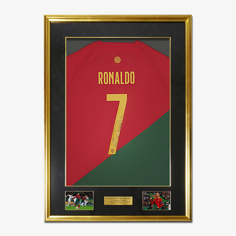 C・ロナウド直筆サイン入り額装ユニフォーム（ICOM証明書付き） C・ロナウド直筆サイン入り額装ユニフォーム（ICOM証明書付き