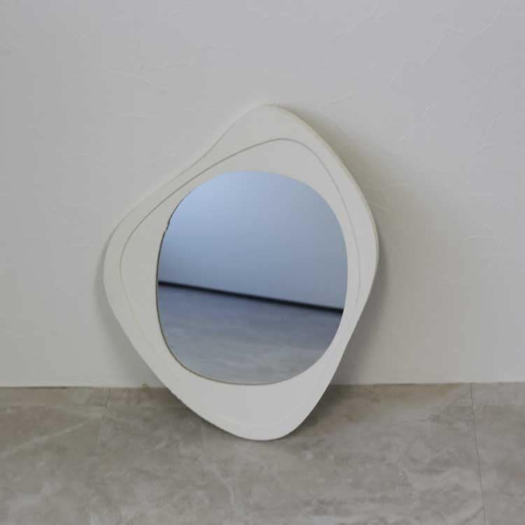 Wavy Mirror -White-
