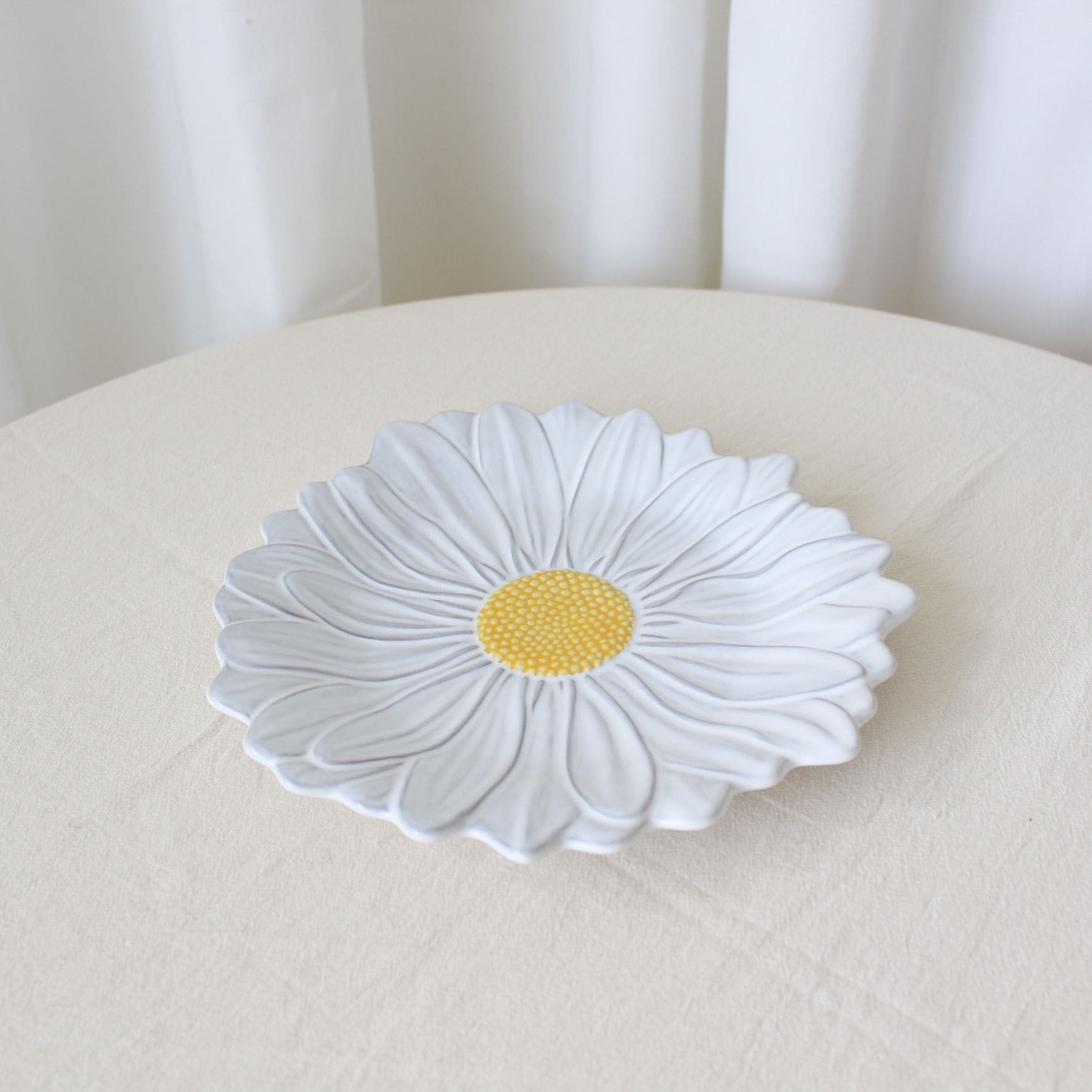 Maria Flor Plate -Daisy-