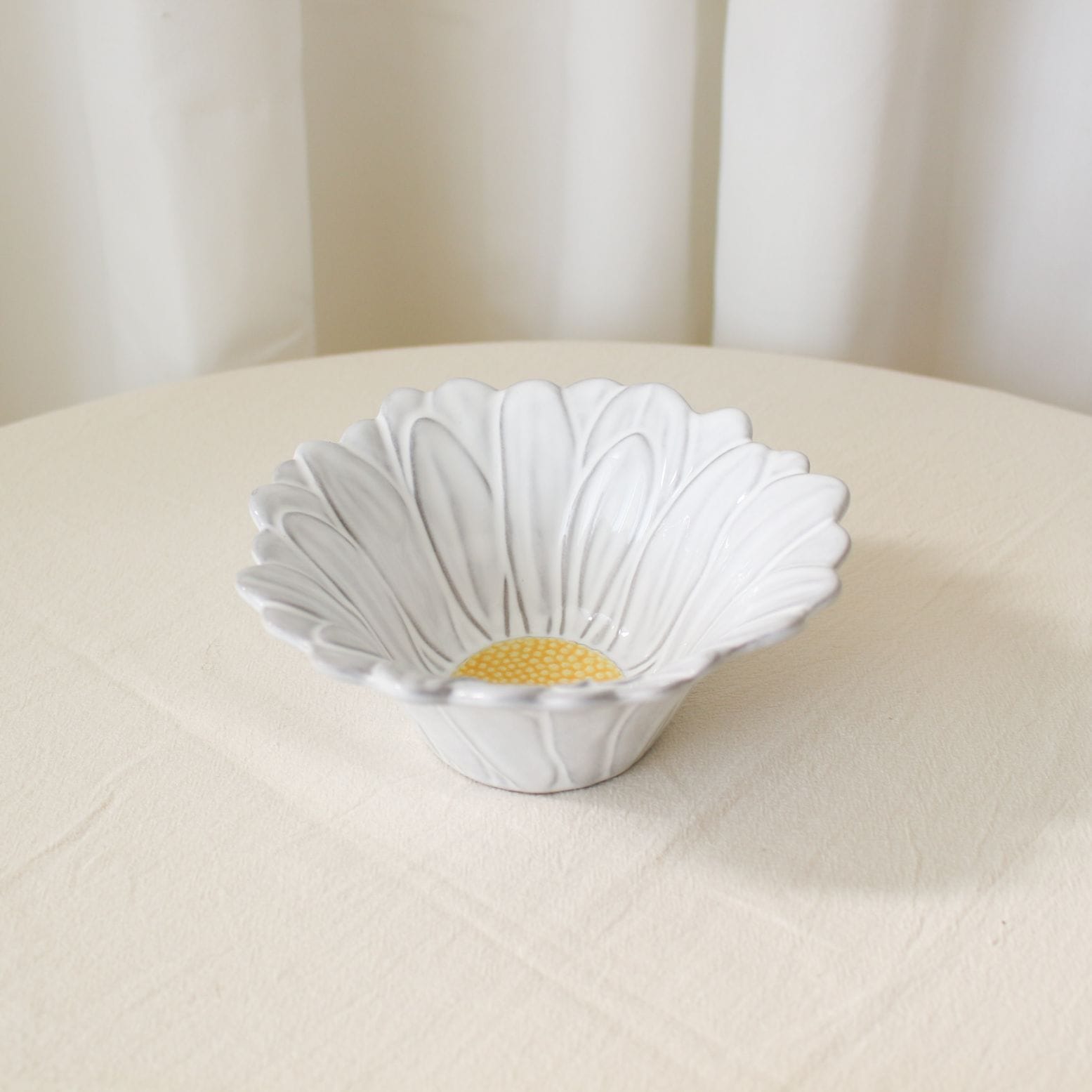 Maria Flor Bowl -Daisy-