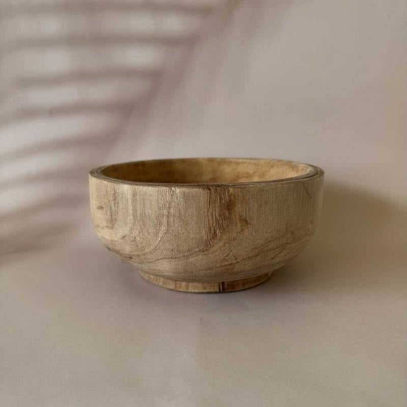 Stoneware pedestal serving dish (white)