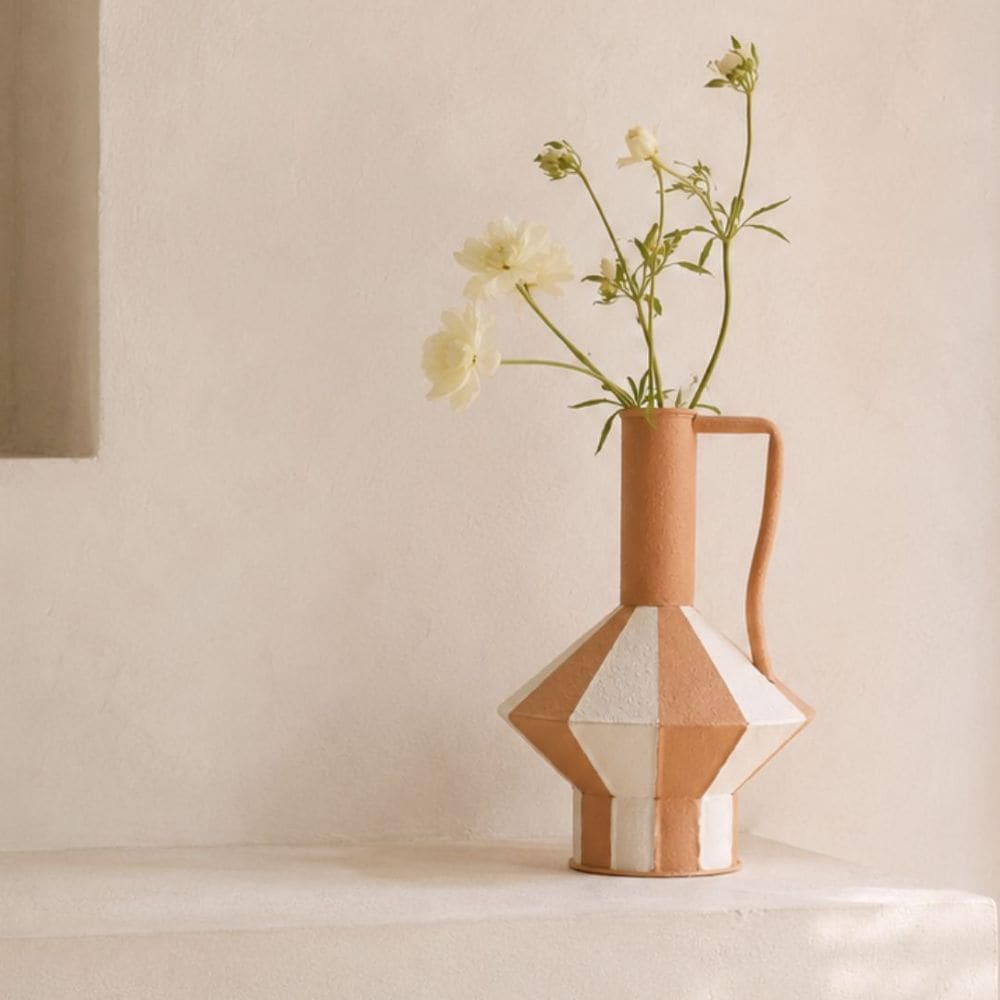Metal Funnel Vase -with Handle-