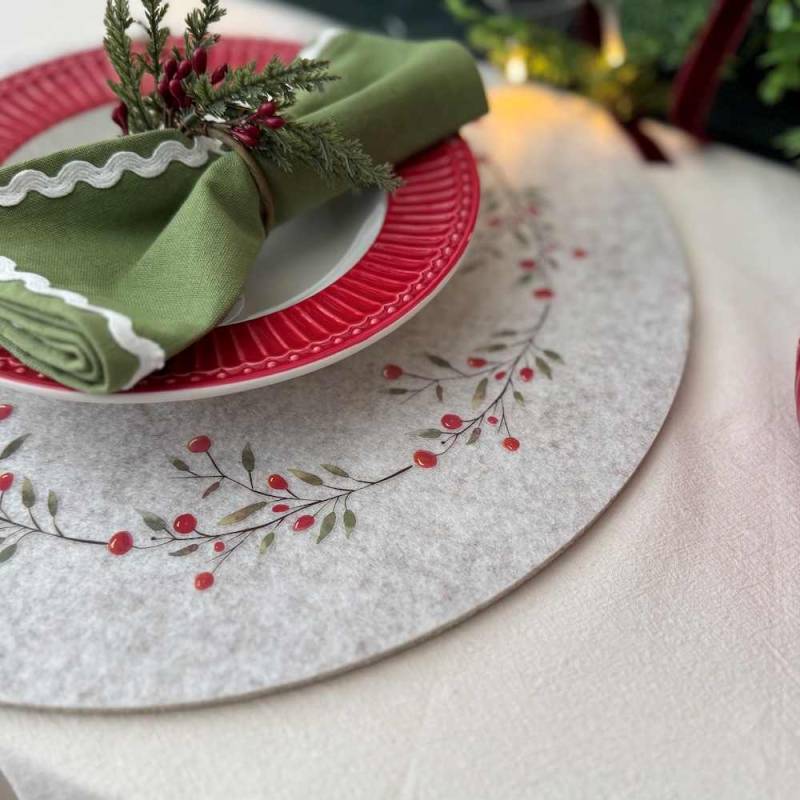 Christmas Placemat Wreath