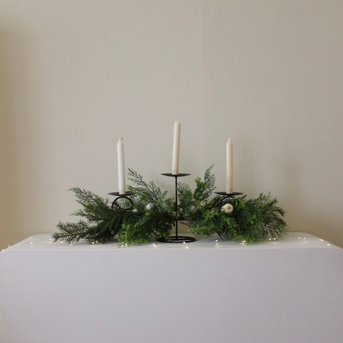 Candle Holder Berry & Needles (Green)