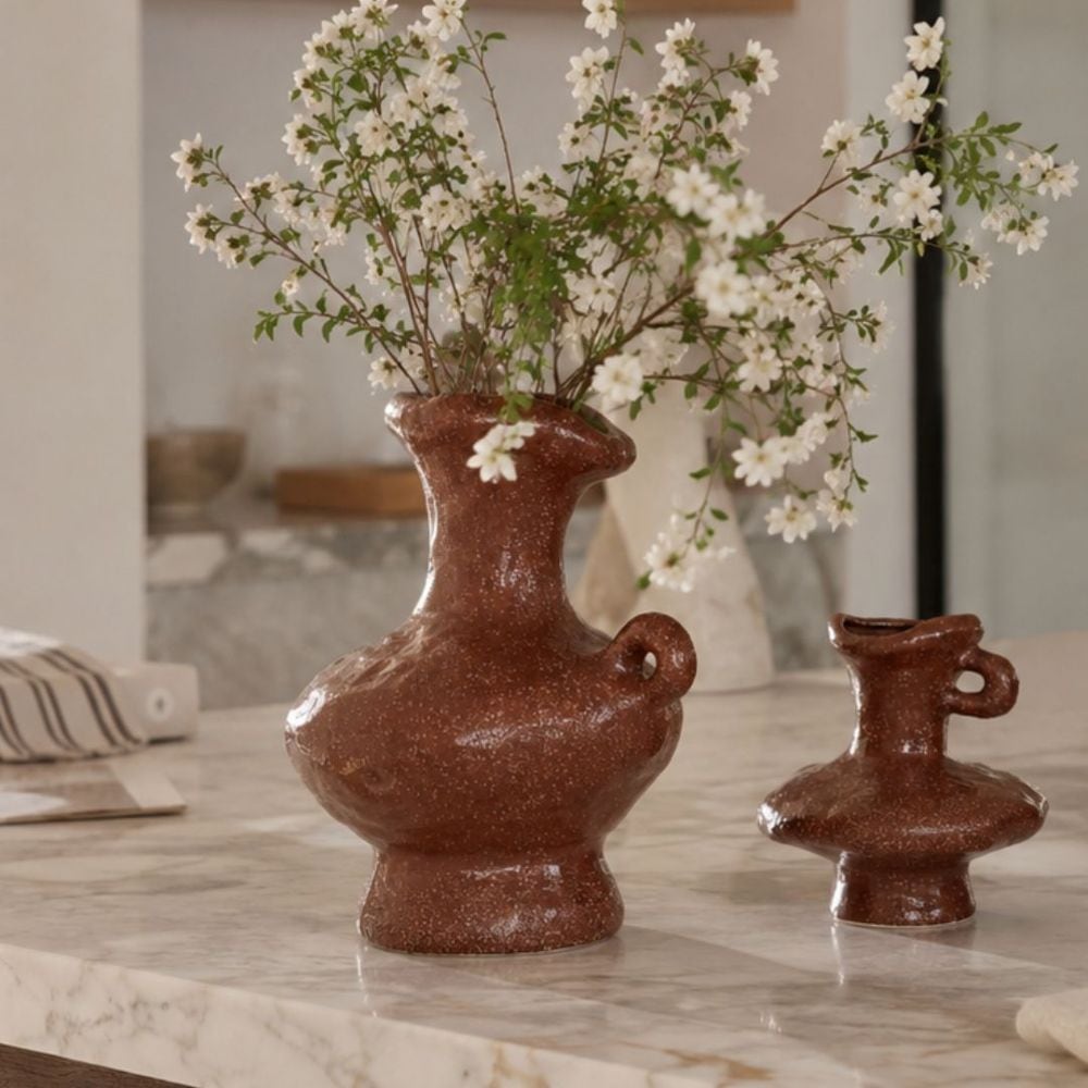 Stoneware vase -Brown-