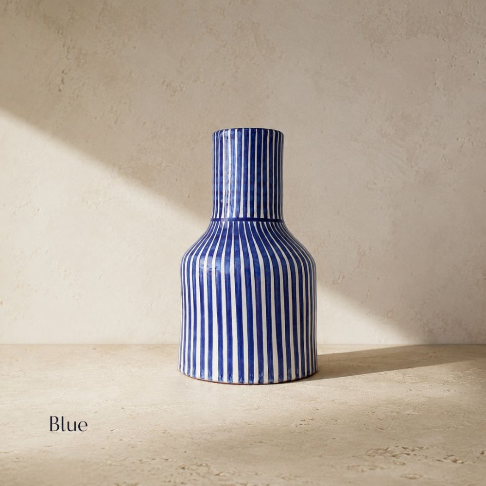 Garafe Vase