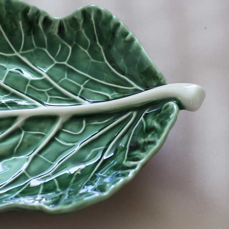 Cabbage Leaf Plate (25cm)