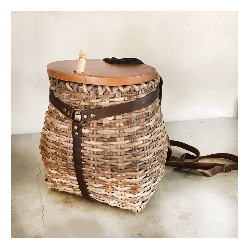 ラタンのピクニックバックパック