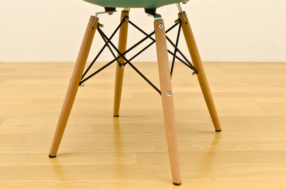 イームズチェア(キルティング加工) シェルチェア 新しい