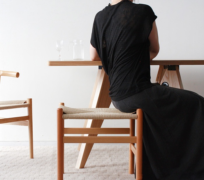 【リプロダクト品】ハンス・J・ウェグナー　木製スツール リプロダクト品】ハンス・J・ウェグナー 木製スツール