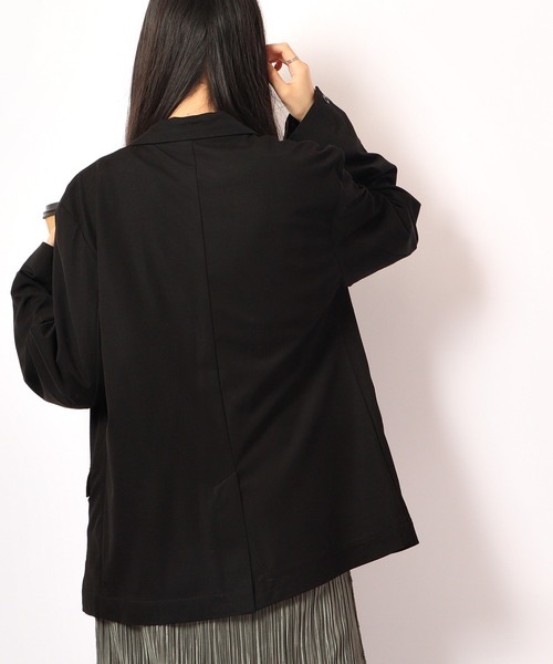 �ȥ��ץ��㥱�å� BLACK