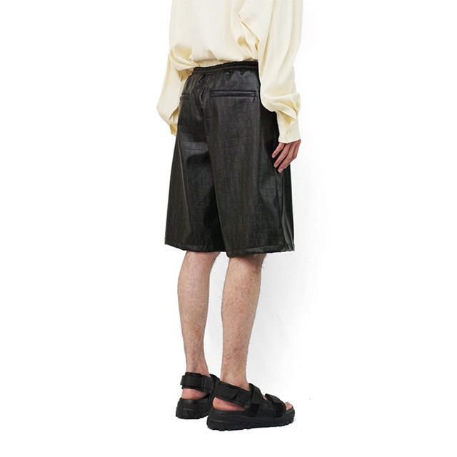 Name. �͡���  CROC EMBOSSED WIDE HALF PANTS