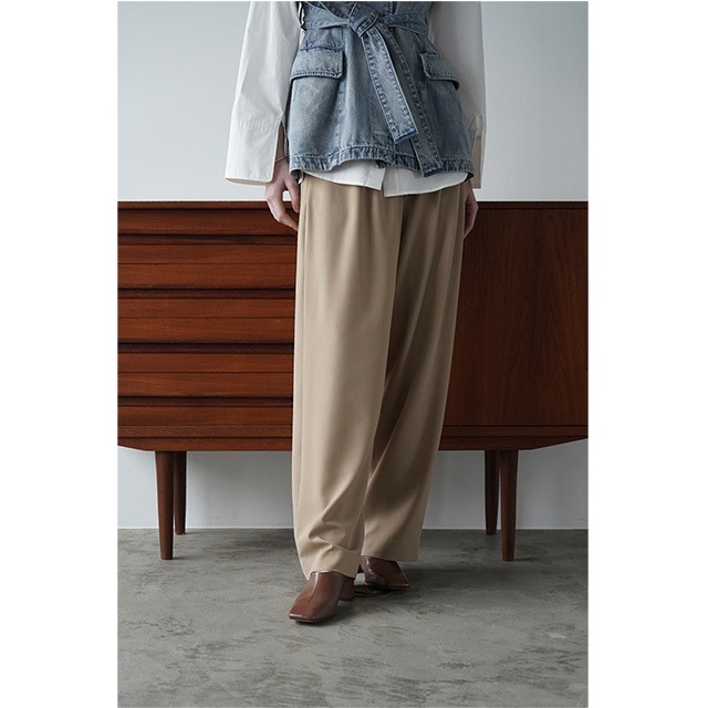 CLANE / ����� BASIC TUCK PANTS