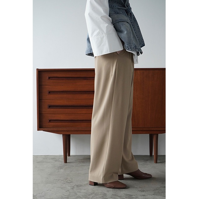 CLANE / ����� BASIC TUCK PANTS