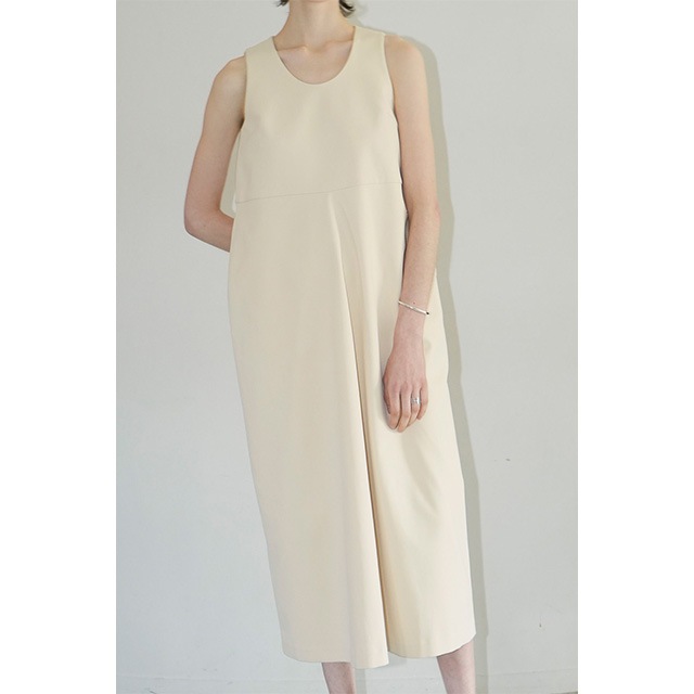 CLANE / ����� BACK SLASH COCOON ONEPIECE