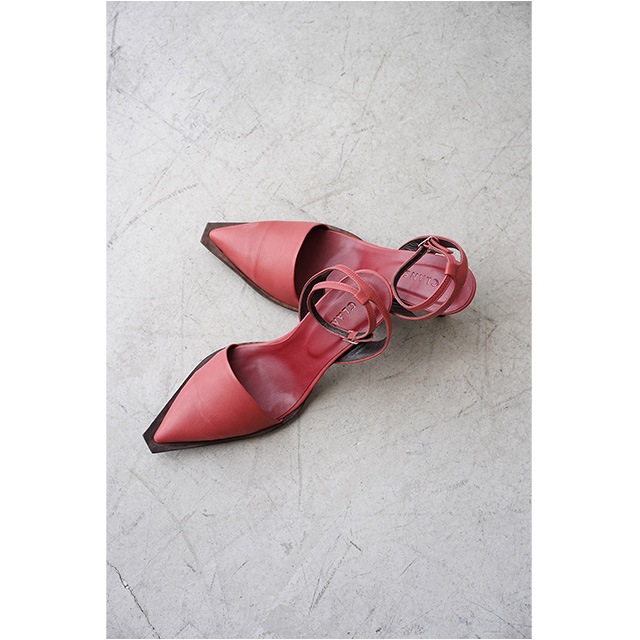 CLANE / ����� SQUARE POINTED TOE SANDAL