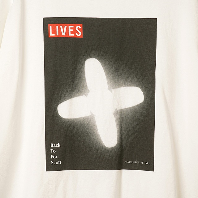 Name. / SILKETE COTTON PHOTO PRINT TEE "LIVES"