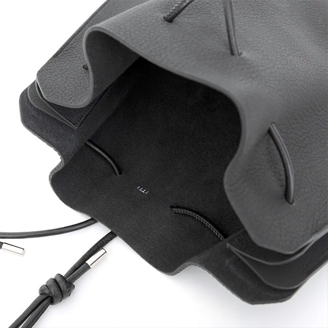 ITTI å / HERRIE KINCHAKU POUCH - PM / DIPLO SKY