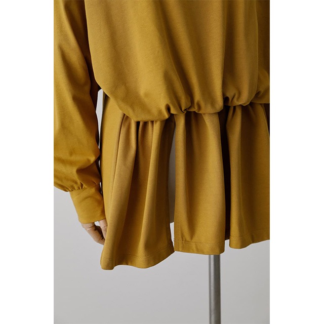 RIM.ARK(リムアーク) Front gather cut tops