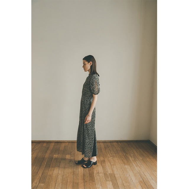 CLANE / ����� PLEATS FLORET