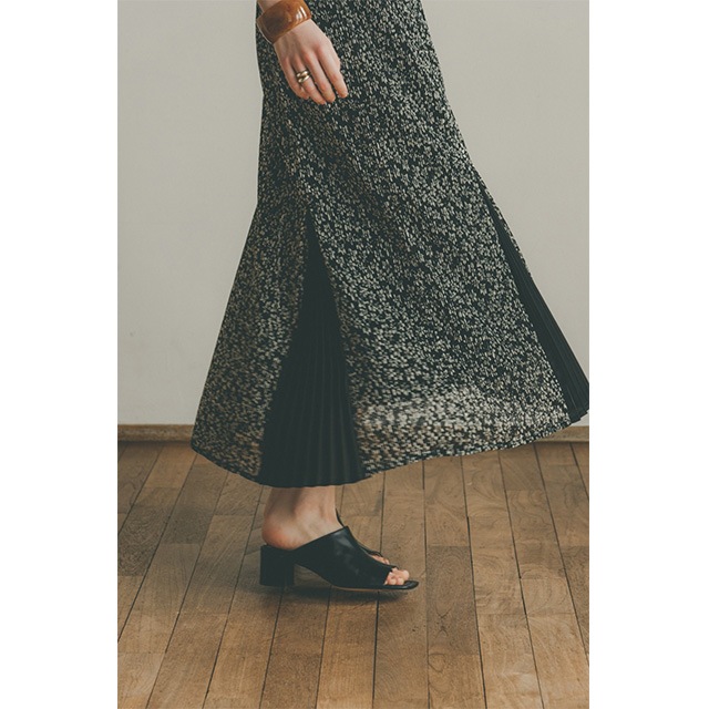 CLANE / ����� PLEATS FLORET