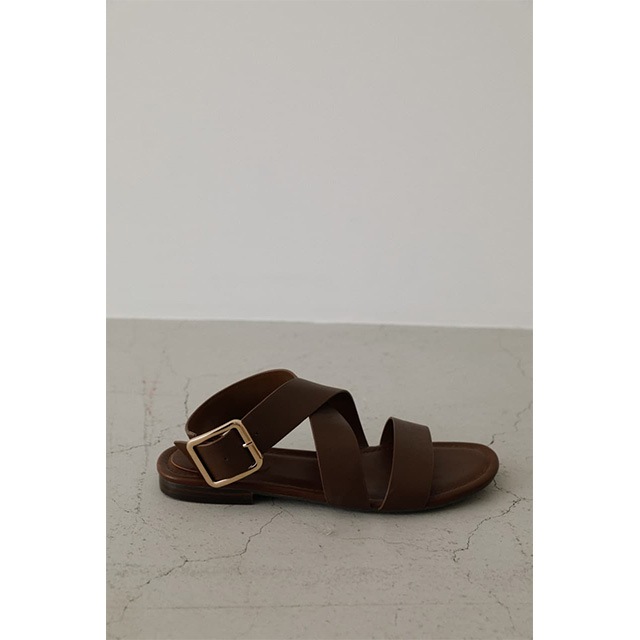 RIM.ARK / ��ॢ���� Cross strap leather sandal
