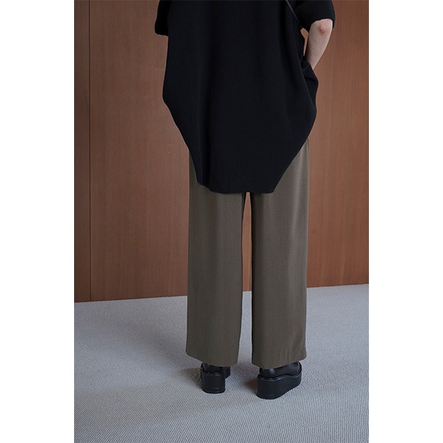 CLANE / ����� BASIC TUCK PANTS