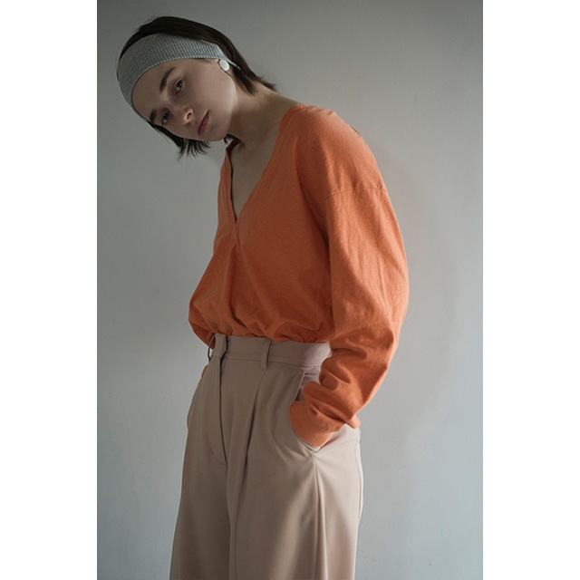 CLANE / ����� DEEP V NECK TOPS