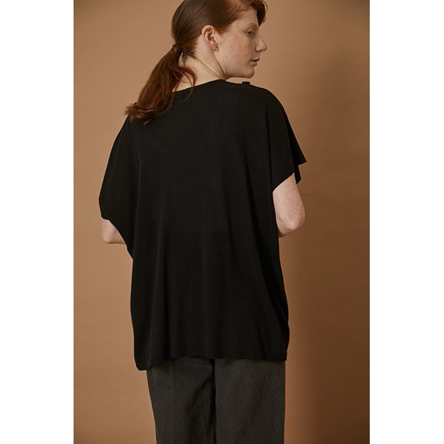 RIM.ARK / ��ॢ����  Shoulder lifting knit tops