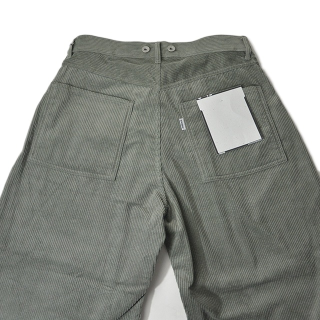 Name. / CORDUROY BAGGY PANTS