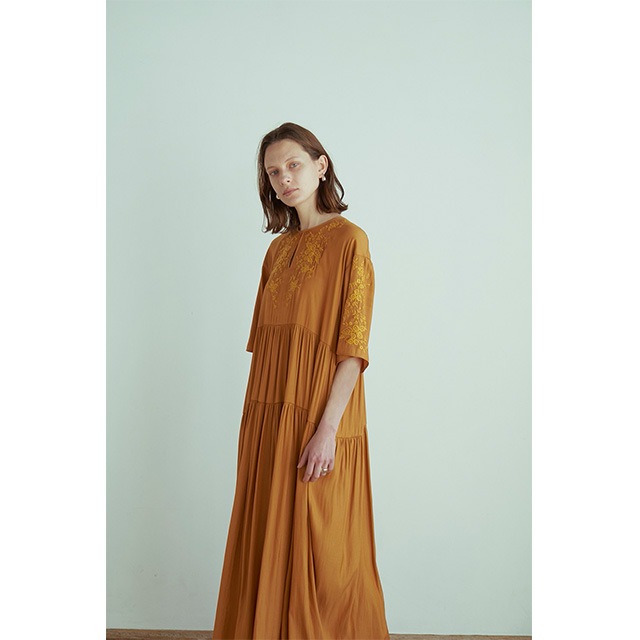 CLANE / ����� EMBROIDERY TIERED ONE PIECE