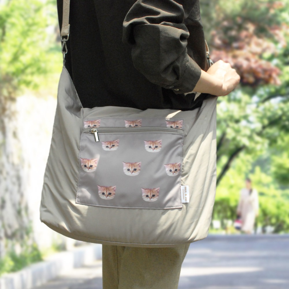 ポールアンドジョー ポール&ジョー PAUL&JOE トートバッグ レディース ポルジョ ブランド トラベルトート ショルダーバッグ トラベル 旅行 修学旅行 国内 日帰り 1泊 2泊 女子 小学生 中学生 高校生 猫 ヌネット pja-b1343【9月2日から順次発送】