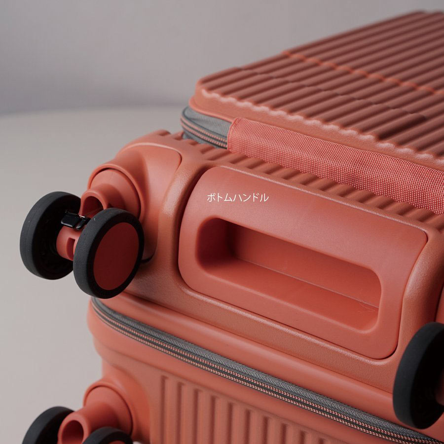 イノベーター スーツケース innovator inv30 21L SSサイズ 軽量 ジッパー フロントオープン コインロッカーサイズ 北欧 送料無料 メーカー直送 4輪 ペールトーン 【8月20日から順次発送】