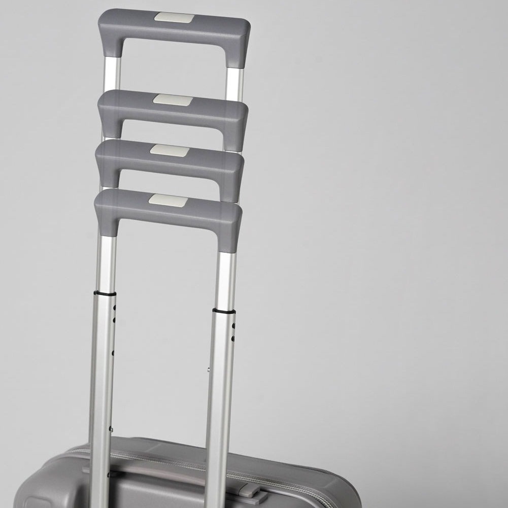 ノベルティ付き イノベーター innovator スーツケース 機内持ち込み カップホルダー付きスーツケース 35L IV-18 イノベーター キャリーバッグ innovator Cabin(LCC) 1泊 2泊 2年保証 正規取扱店