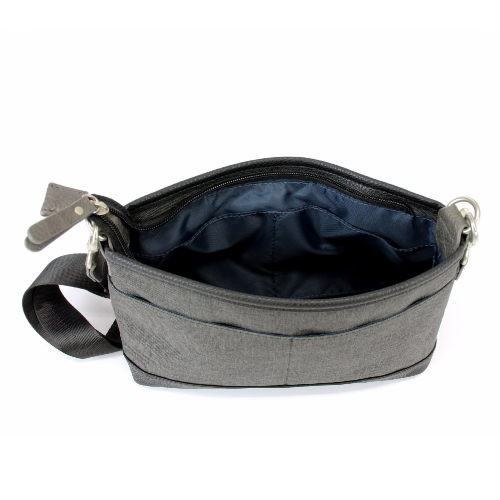 COMPLETE PLUS コンプリートプラス ショルダーバッグ ショルダー メンズ コンパクト ブランド 斜めがけ 大人 軽量 ポリエステル 黒 951-cp-4js202