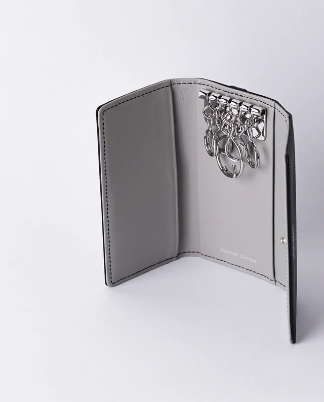 イノベーター innovator キーケース 鍵入れ スマートキー 車 本革 レザー 牛革 革 ブランド レディース メンズ ユニセックス イタリアンレザー キーフック INW22 