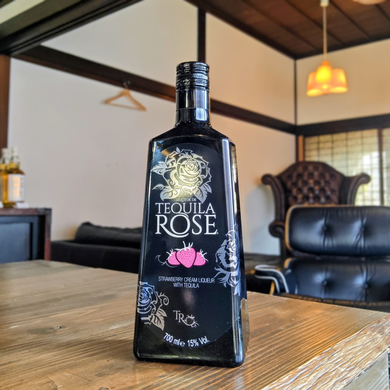 【リキュール】テキーラローズ ストロベリークリーム 700ml