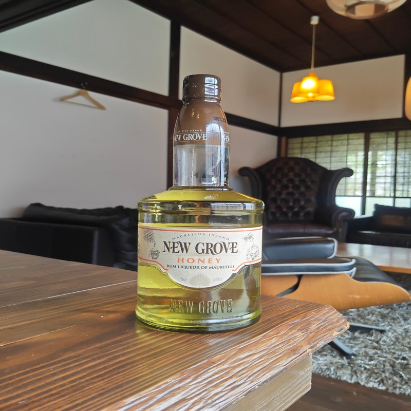 【リキュール】ニューグローブ ハニーリキュール 700ml