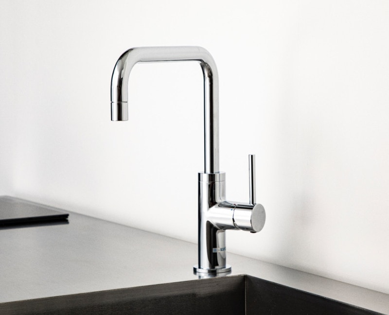 ミズタニバルブ　ミニキッチン用台付シングルレバー混合栓　MKZ547MME