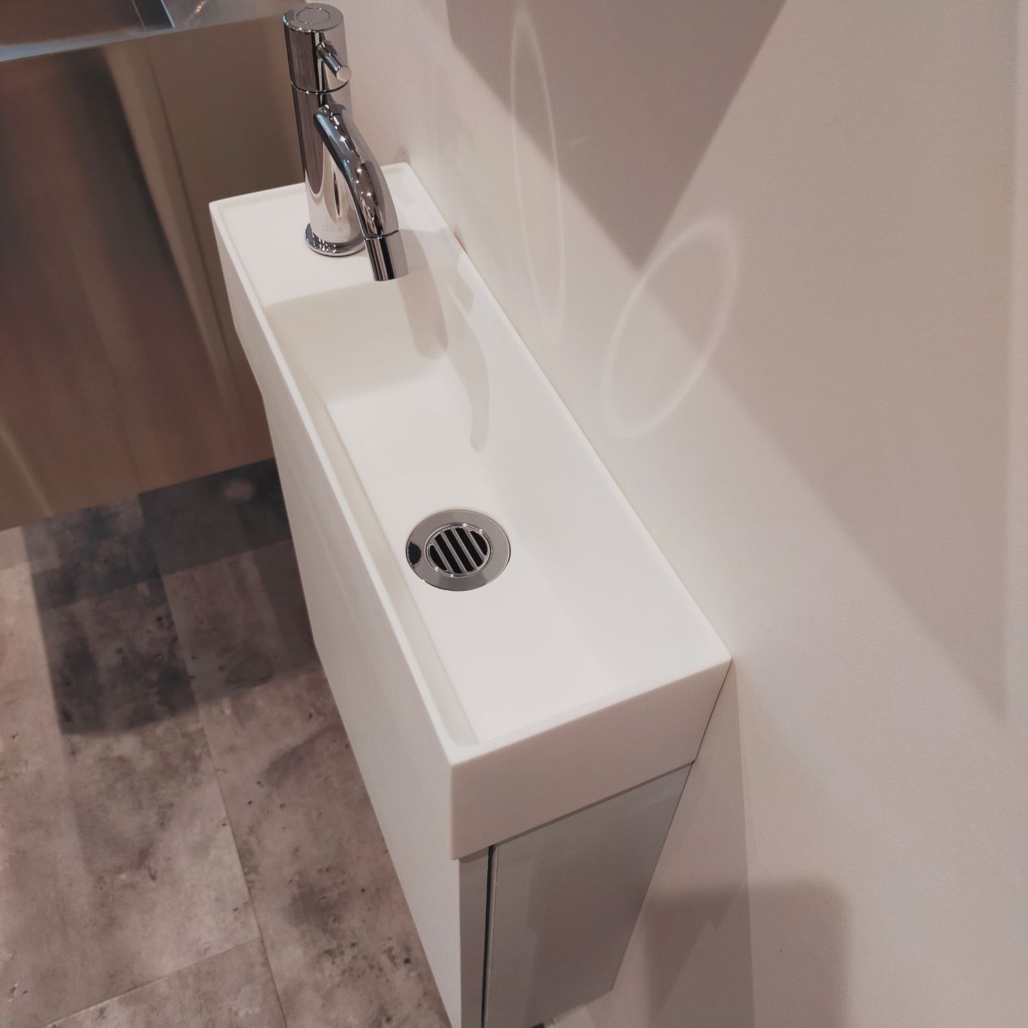 ピコレット 手洗台  フローティング  TRIF490P　W400×D130×H490