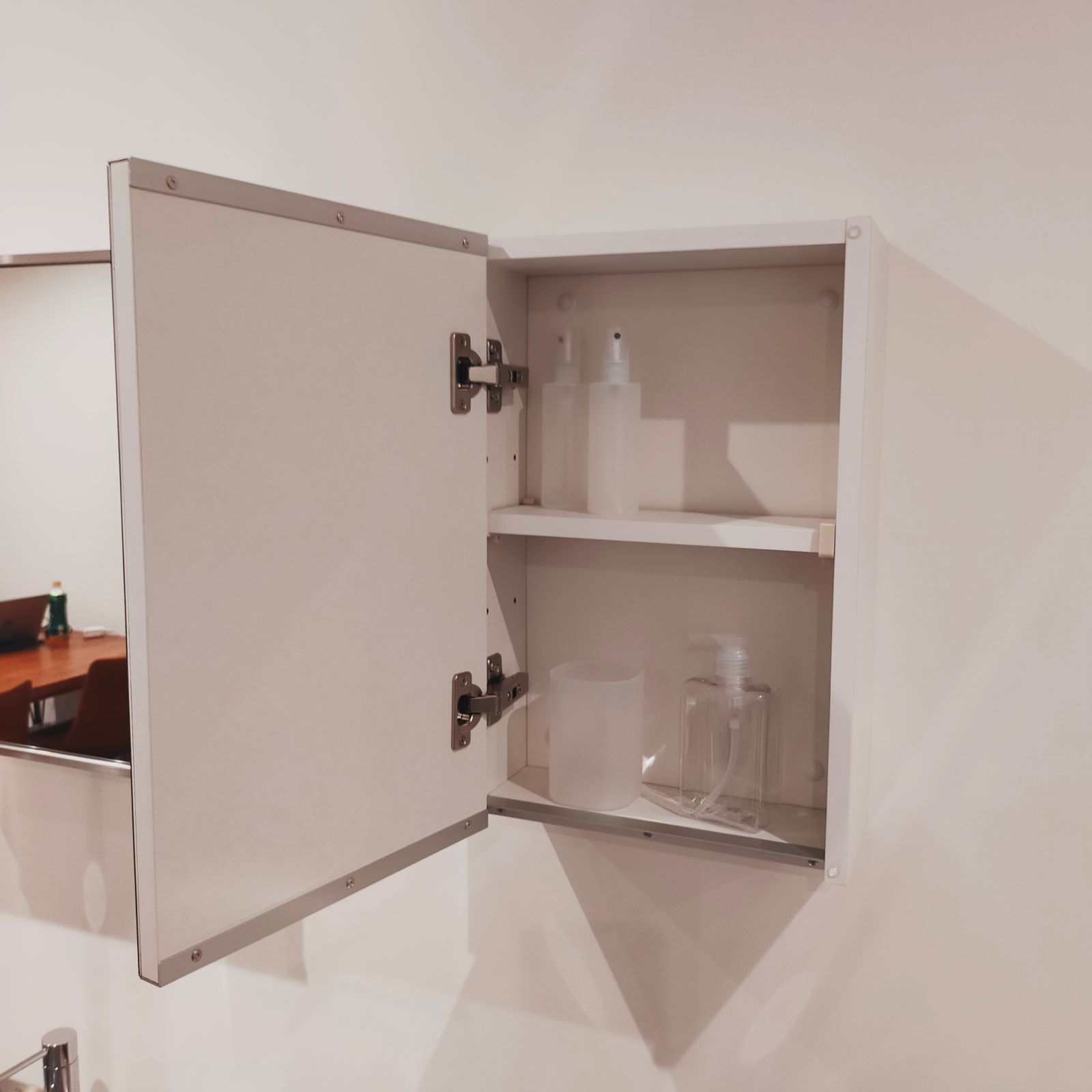 ミラー収納 MRC3001 一面鏡 W300×H450×D144 全２色