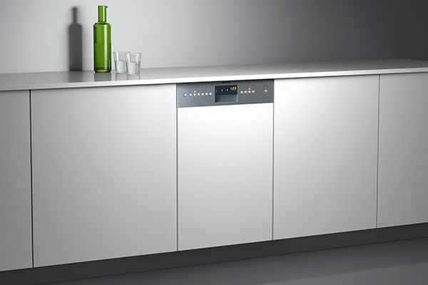 ガゲナウ（GAGGENAU）　食器洗い機　ドア材取付タイプ　W450　DI 250 440