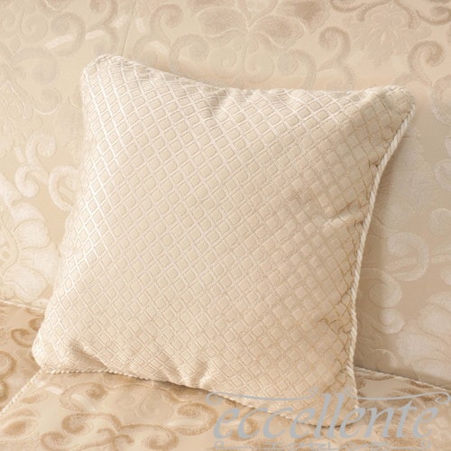 CS-SCS44W イタリア製 スクエアークッション　アイボリー／ダイヤ  Square cushion diamond-patterned/Ivory