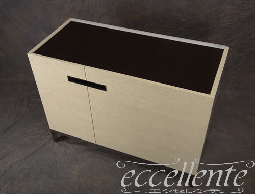 AB-BF201AV イタリア製 2ドアサイドボード アンブラ LED照明/ベージュ・ブラック<br>2door sideboard Ambra with LED light