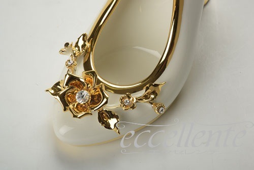 CB-137BO イタリア製 ホワイト シュー Gold Flowers ＆Crystal<br>White shoe Gold Flowers ＆Crystal 